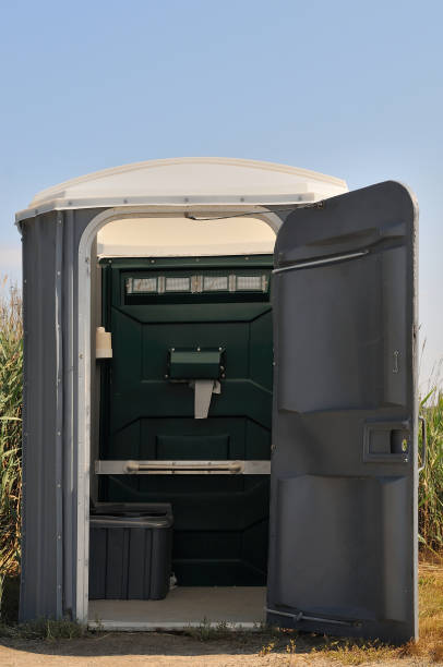 Best Portable toilet rental cost  in Pine Bluff, AR