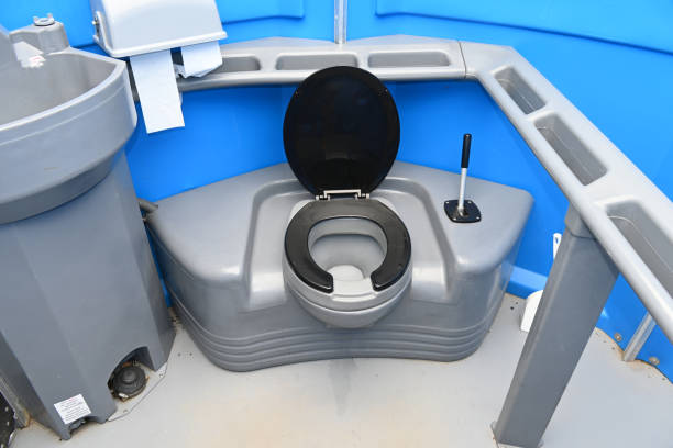 Best Portable restroom trailer rental  in Pine Bluff, AR